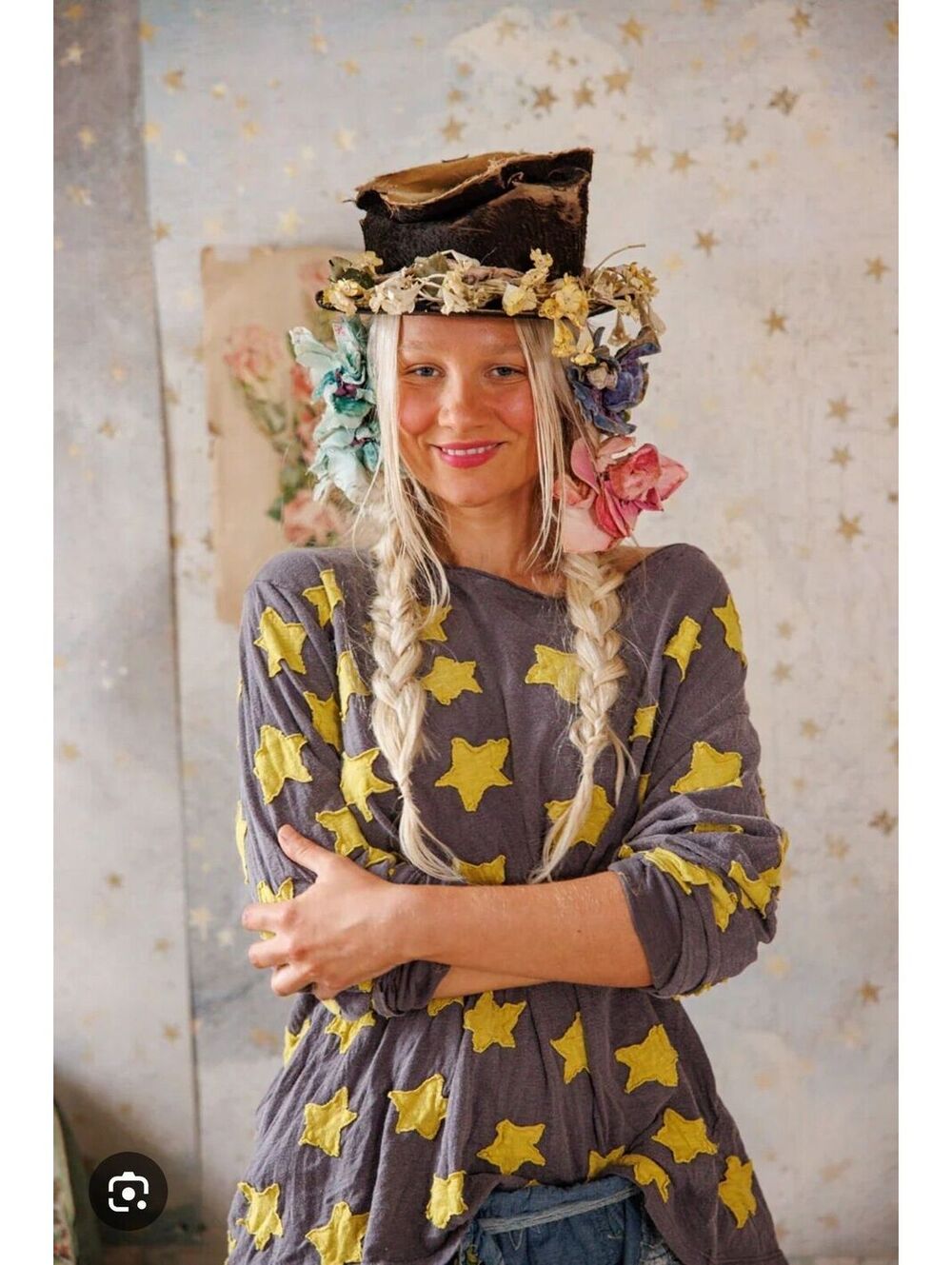 NWT Sz.OS| Magnolia Pearl |Star Applique Viggo Tee